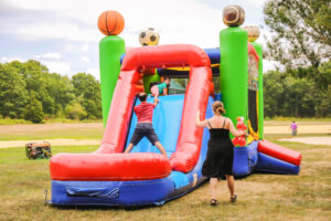 LIJ Medical Staff Society Family Picnic 8-28-22 Candids (44)